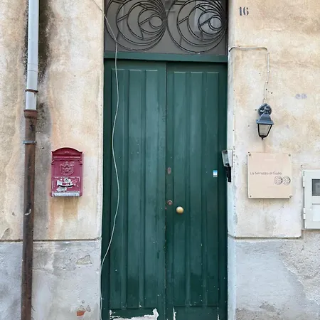 Pensión La Terrazza Di Gadia 3*